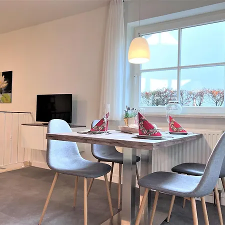 Apartmenthaus Am Nordseestrand Whg 2, An Der Rennweide 1b, 78 Qm * Дангаст